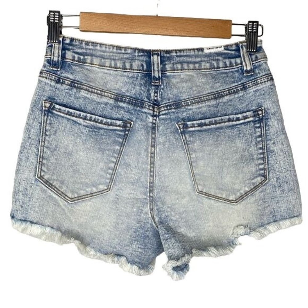 Almost famous juniors, ladies acid wash, cut off jean shorts, size 5 - Picture 2 of 10